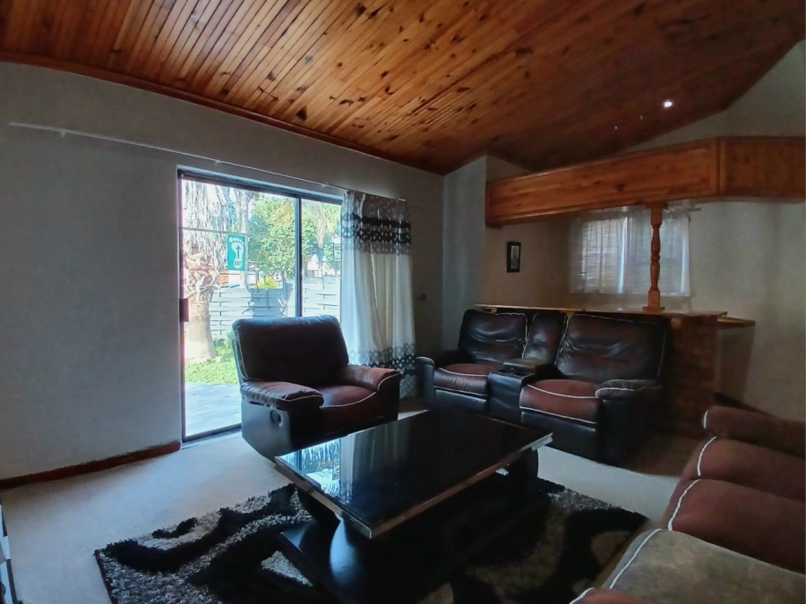 4 Bedroom Property for Sale in Beacon Bay Eastern Cape